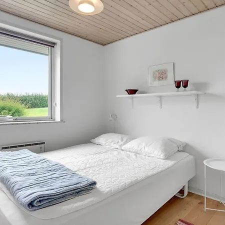 Four-bedroom In Holiday home