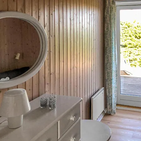 Holiday home Four-bedroom In